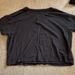 lululemon athletica Black Short Sleeve Tee